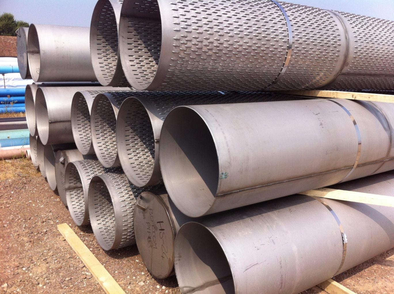 Steel pipe for water well